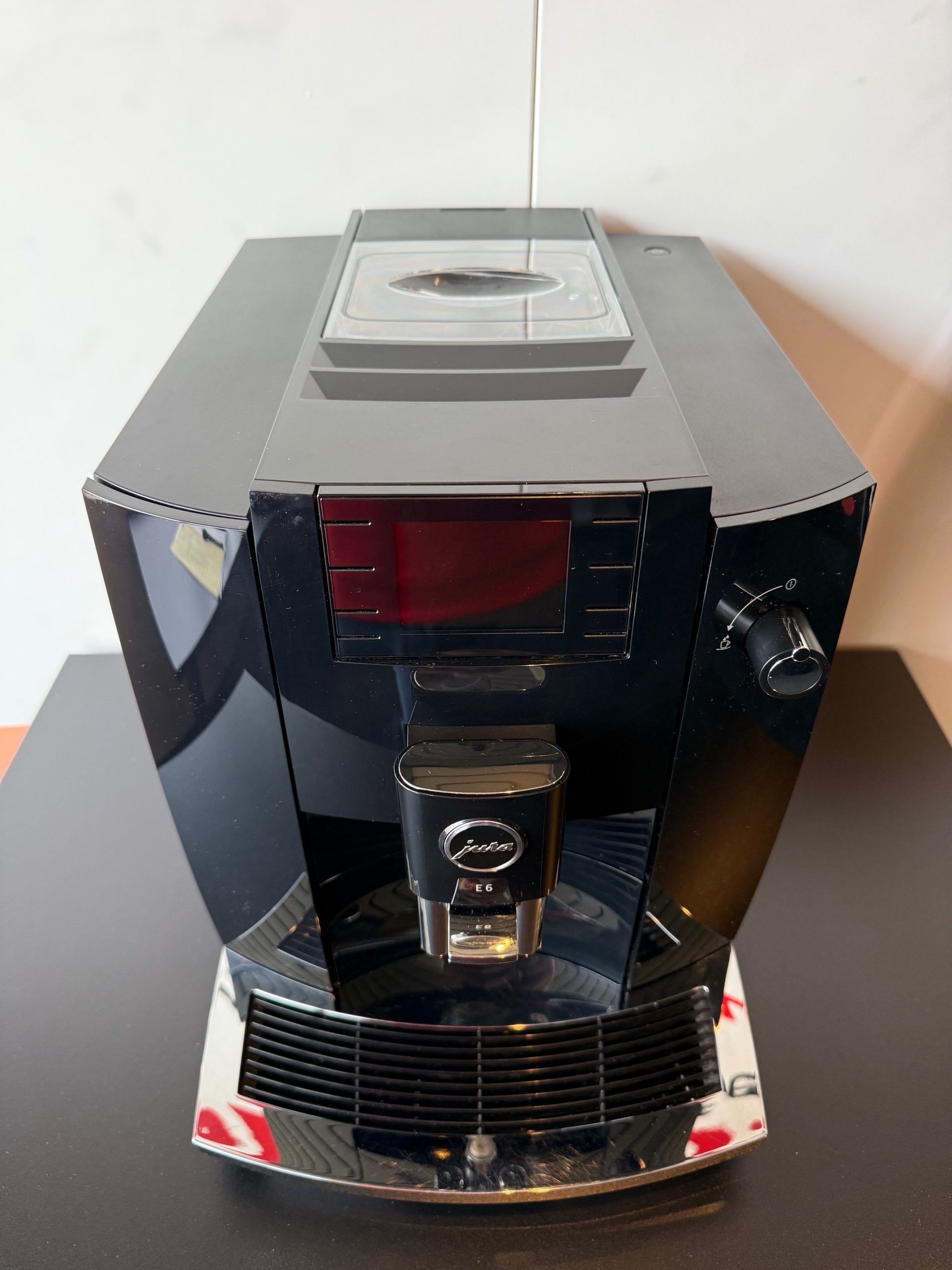 Jura E6 Piano Black EC - Refurbished Jong Gebruikt - Afbeelding 3