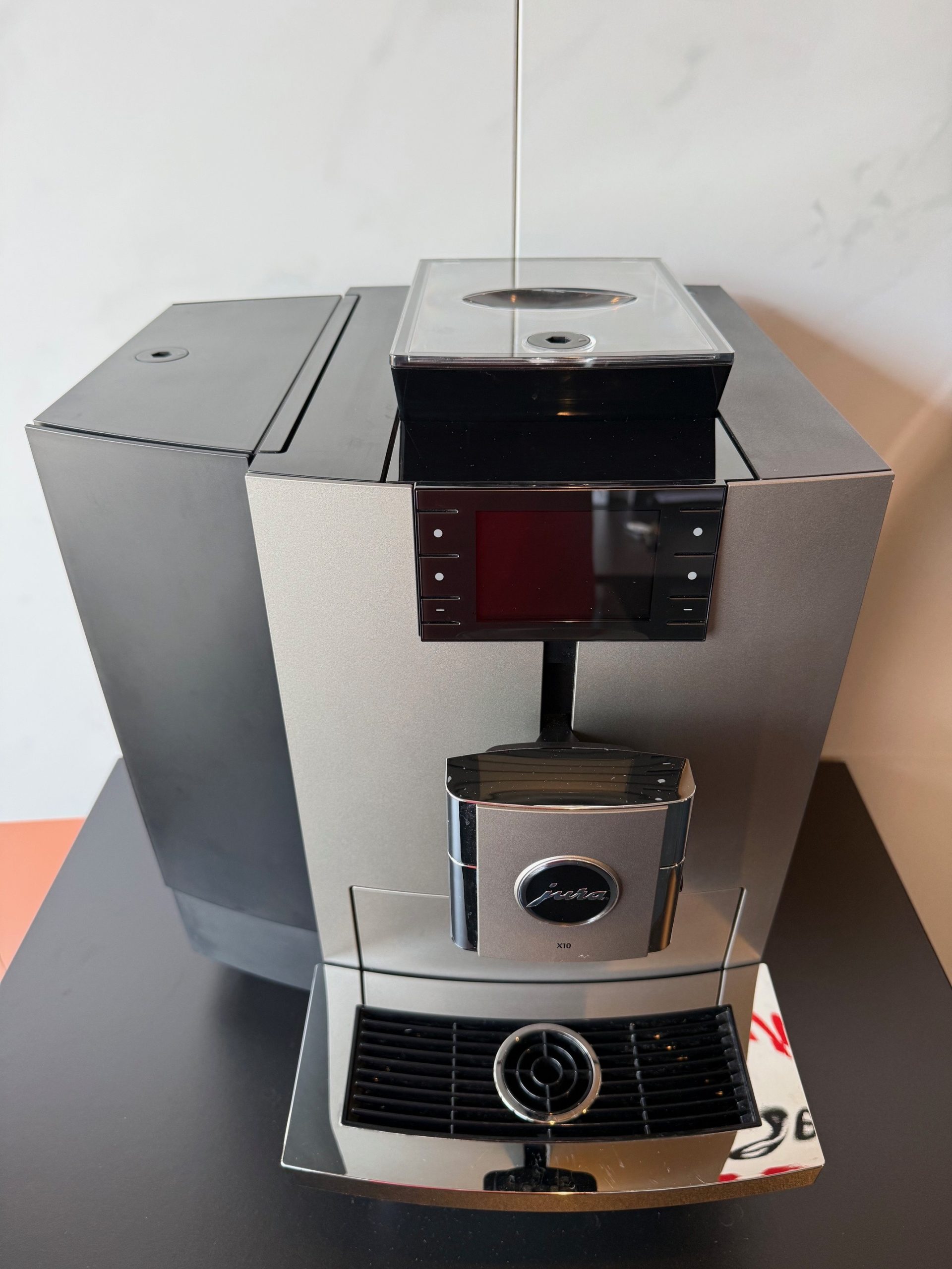 Jura X10 Dark Inox - Refurbished Jong Gebruikt - Afbeelding 3