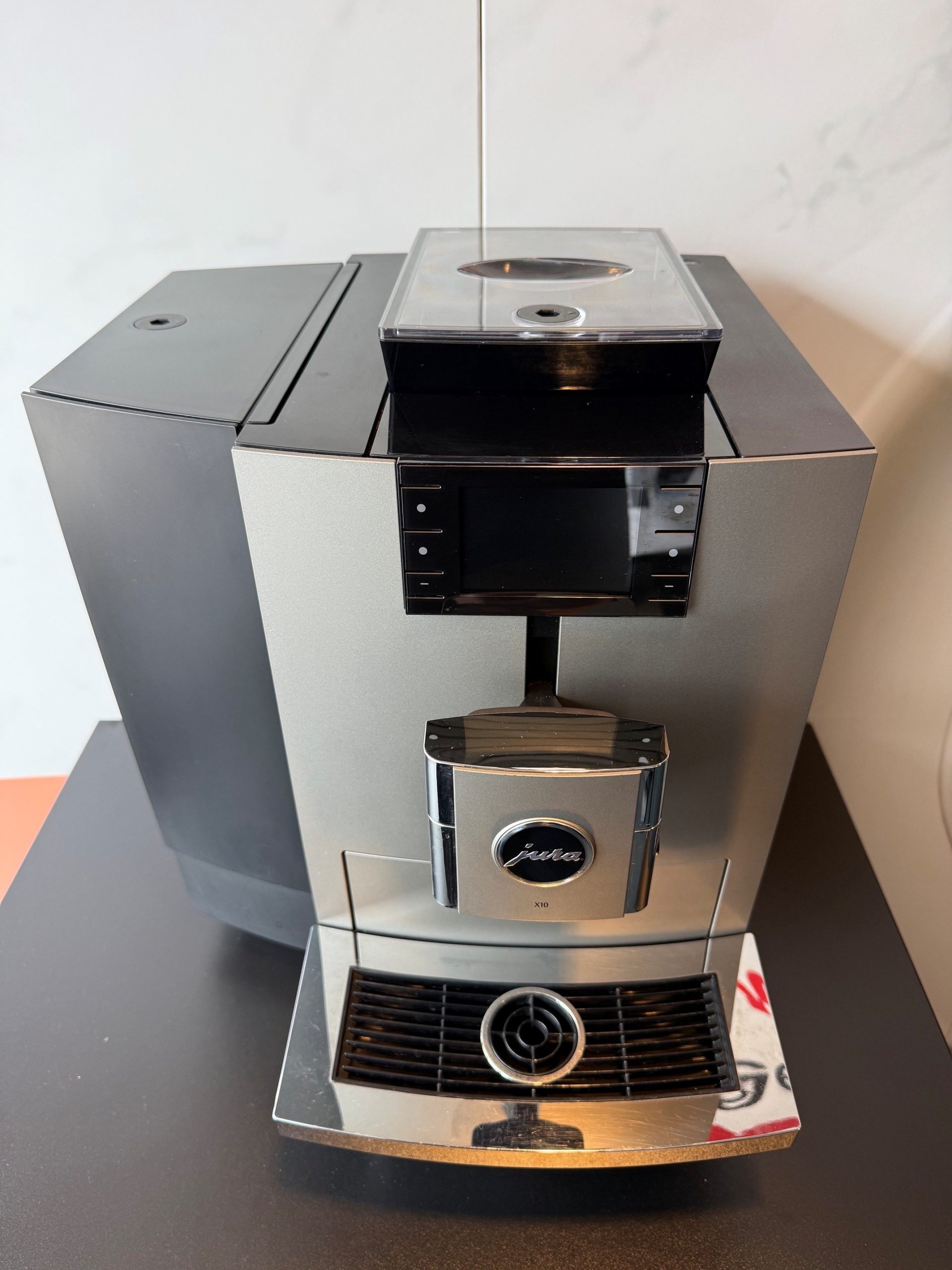 Jura X10 Dark Inox Refurbished 2023- Professionele Koffiemachine Bonen Kantoor - Afbeelding 3