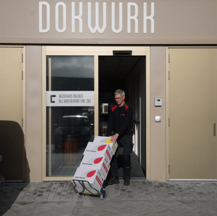 otte onze monteur is aan het werk